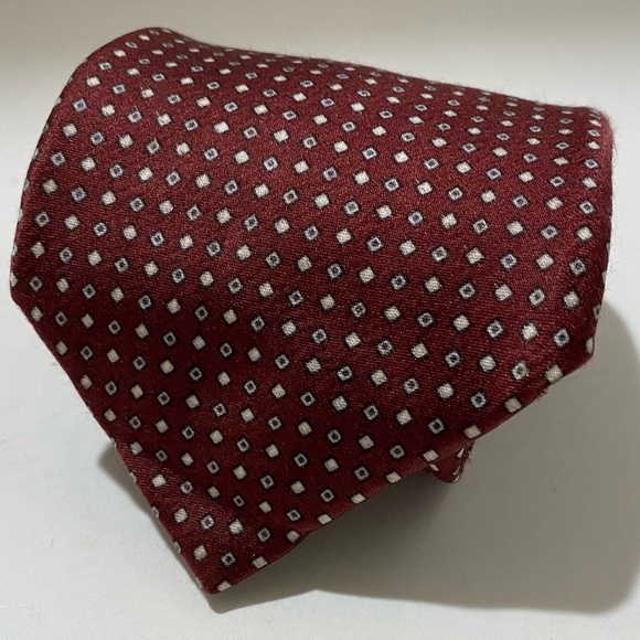 Robert Talbott Best of Class 100% Silk Tie Burgundy with Small Diamond Shapes - Picture 3 of 5